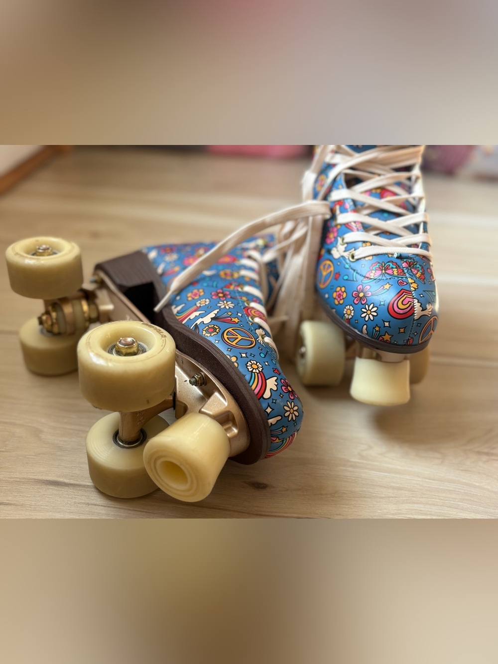 Impala Blue Groovy Roller Skates Women’s Size 8 Retro Rainbow Peace Quad Skates - Picture 8 of 9